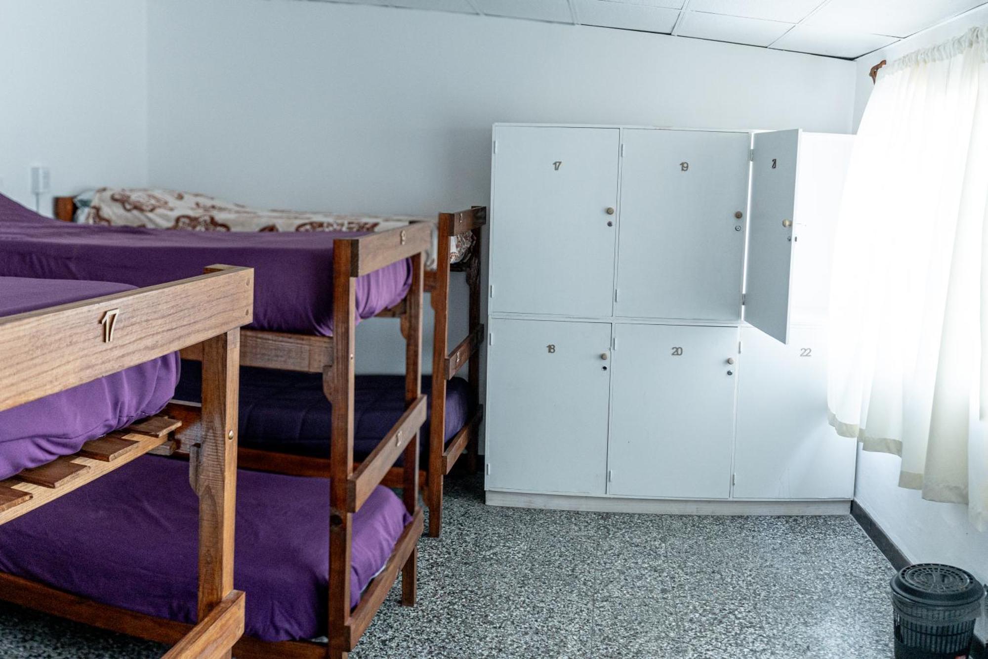 Qaway Hostel Salta Ngoại thất bức ảnh